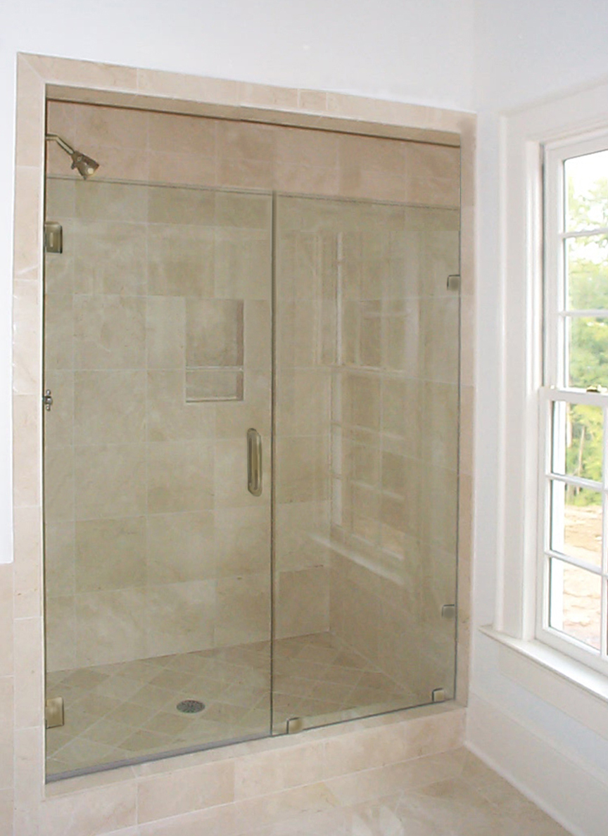 frameless closed door w inline panel